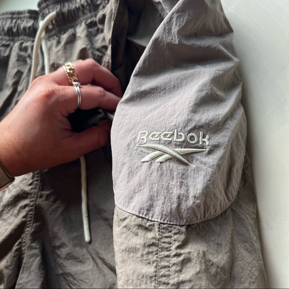 Vintage reebok shorts - Picture 5 of 6